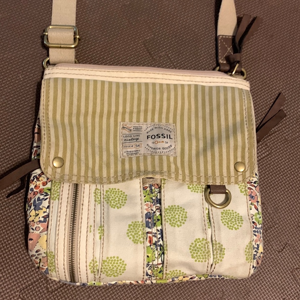 Fossil purse